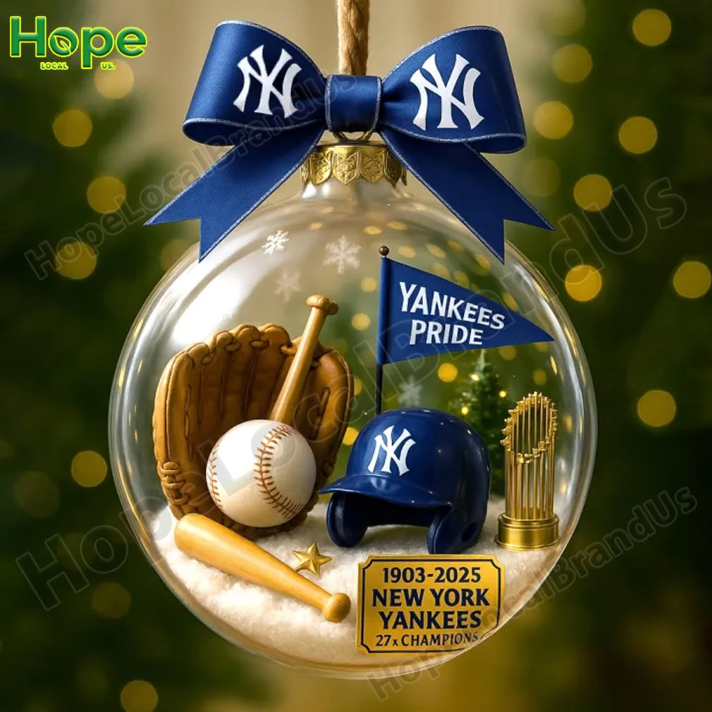 New York Yankees 27x Champions Snow Globe Ornament